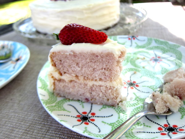 Strawberry_cake_3