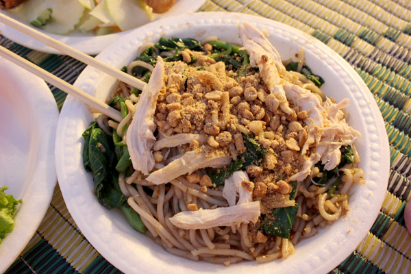 nightmarket_khmernoodles