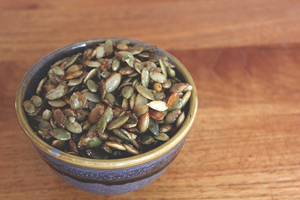 Caramelized_pumpkin_seeds2