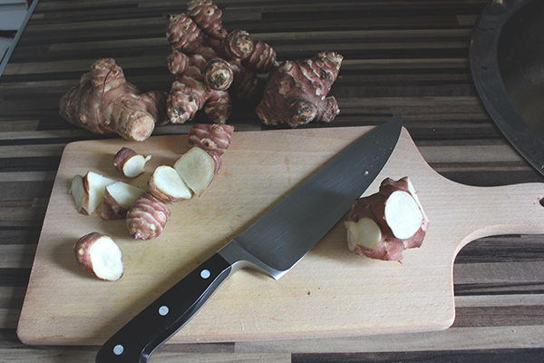 Sunchokes_chopping